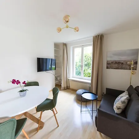 Swiss - 2 Bedroom Close To Eth *