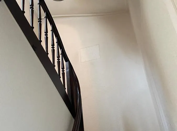 Swiss - 2 Bedroom Close To Eth