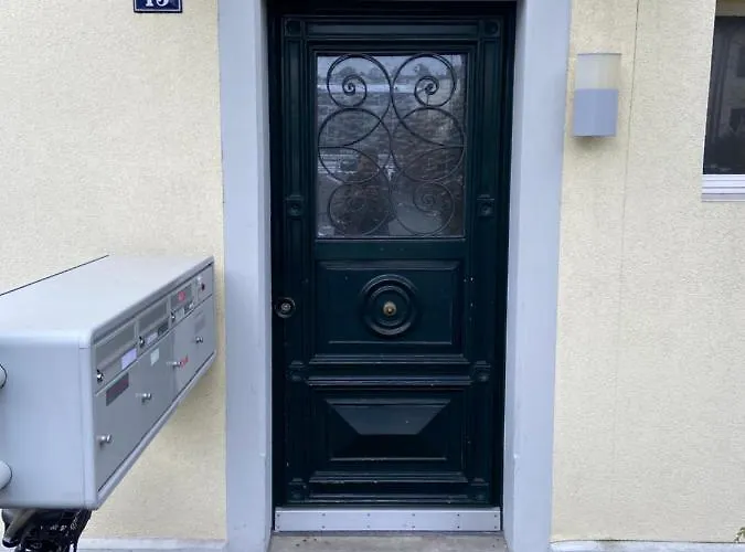 Swiss - 2 Bedroom Close To Eth