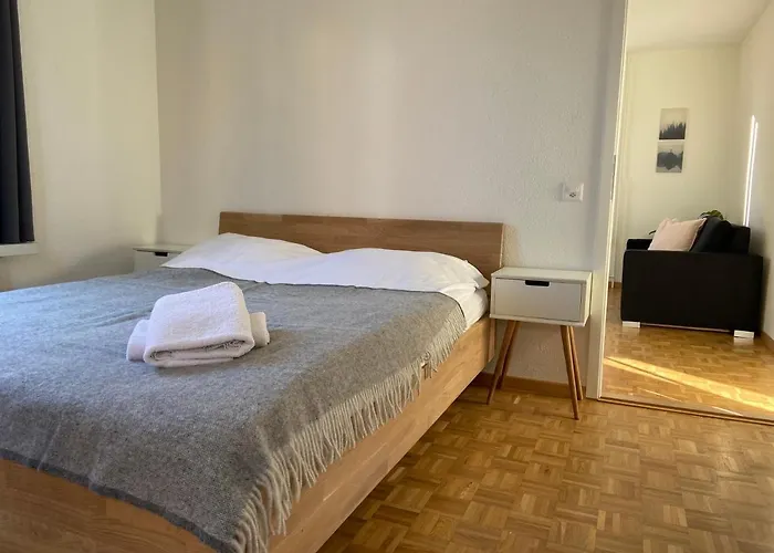 Swiss - 2 Bedroom Close To Eth Апартаменты *
